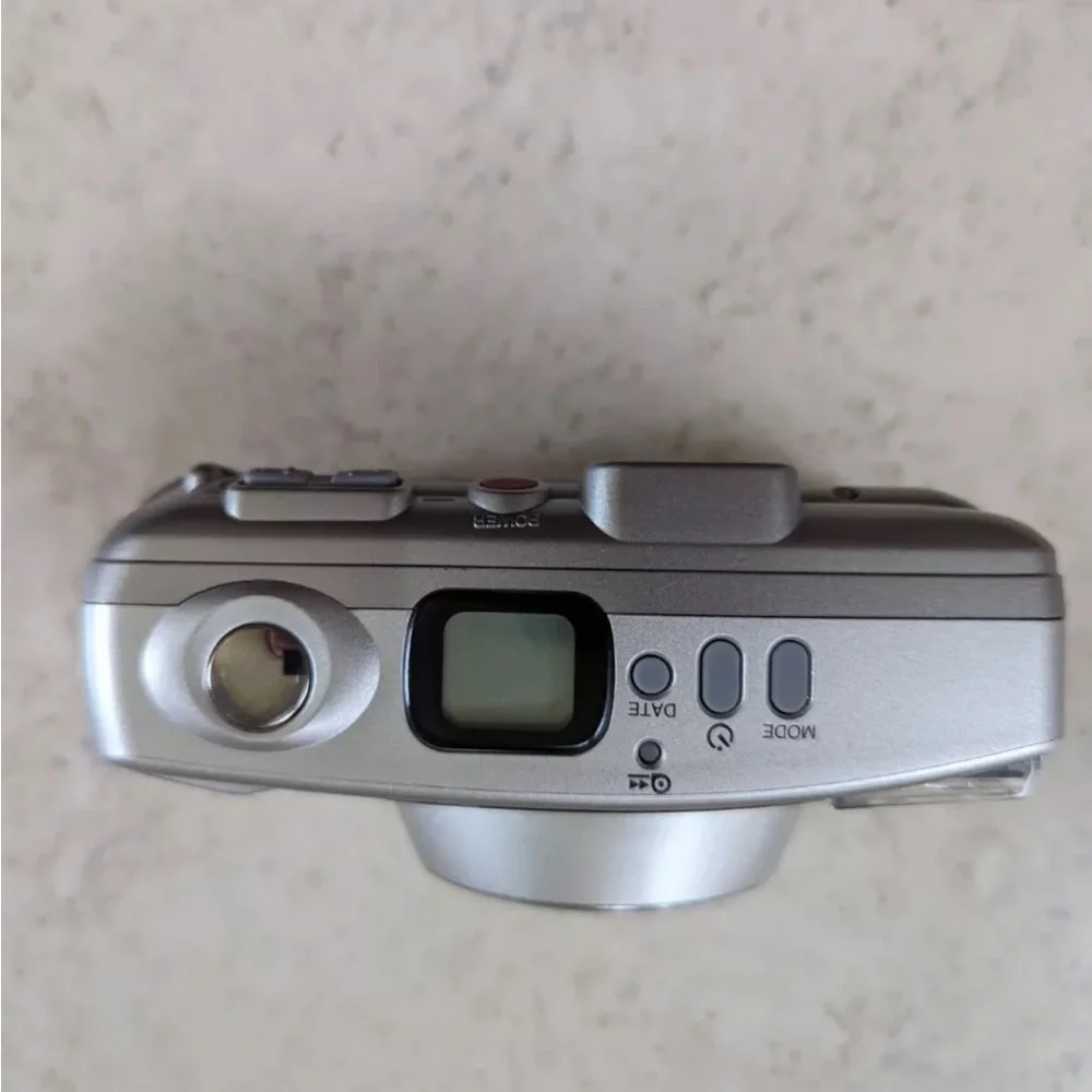 Fujifilm S1200 Discovery Zoom Date 120 35mm Point Shoot, Brand New Remote, Case